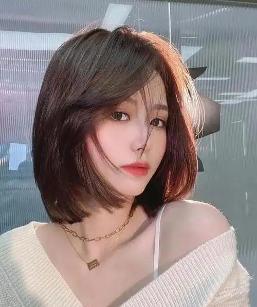 减龄短发2021最新图片减龄发型2021最火短发直发