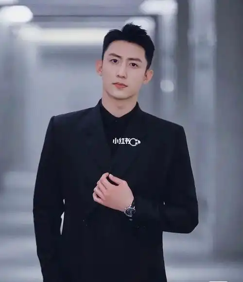 黄景瑜侧分前刺