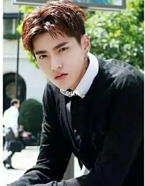 复古时尚演绎:中分_复古_时尚_明星同款_发型_吴亦凡_文艺_明星同款