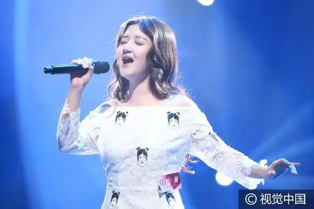 2016超级女声全国总决赛第九场晋级赛(5进4)8月27日晚在长沙举行,王金