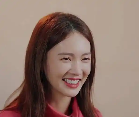 《女儿们的恋爱》金晨突然踩刹车,万万没想到关键时刻她怂了_卡斯柏