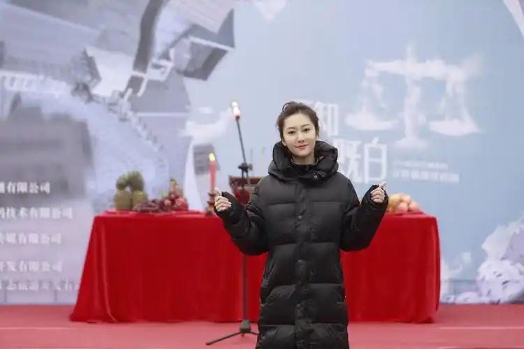 不知东方既白开机余玥宋一雄演绎另类姐弟恋