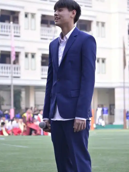 青涩时期的马群耀