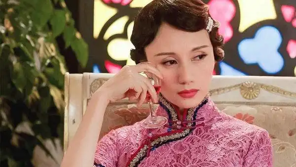 女明星旗袍装大pk影视剧中千娇百媚的旗袍女郎