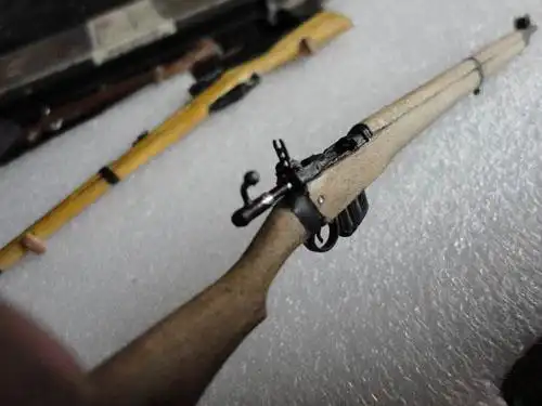 来了这次看新片《战马》,手上就削呀削了个苏联的拿心摸肝式,做了98k