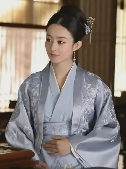 网评三大扛剧女王:刘亦菲,赵丽颖和杨紫,你觉得谁是实至名归?