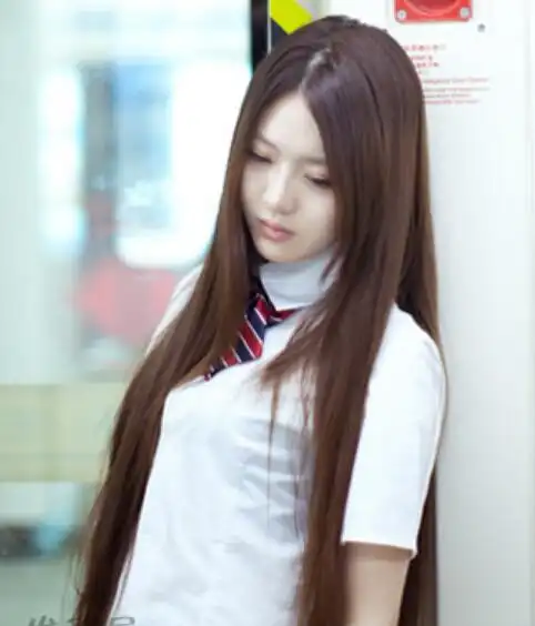 女生清新长直发发型图片秒杀宅男福利图