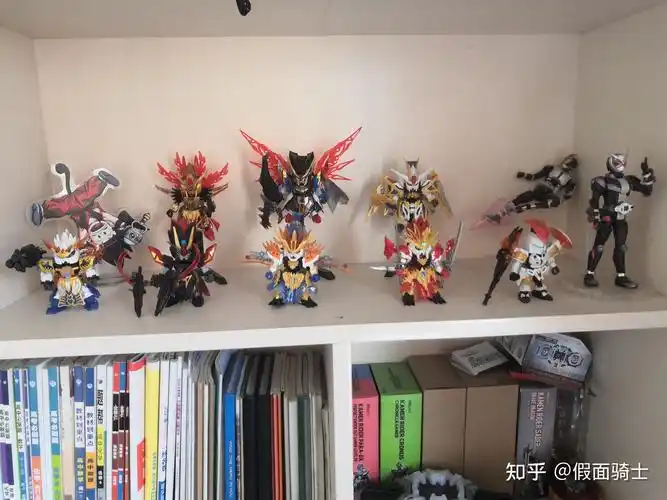 如何用最少的钱买到一墙的手办