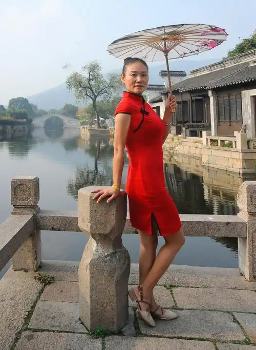 水墨江南,旗袍古韵