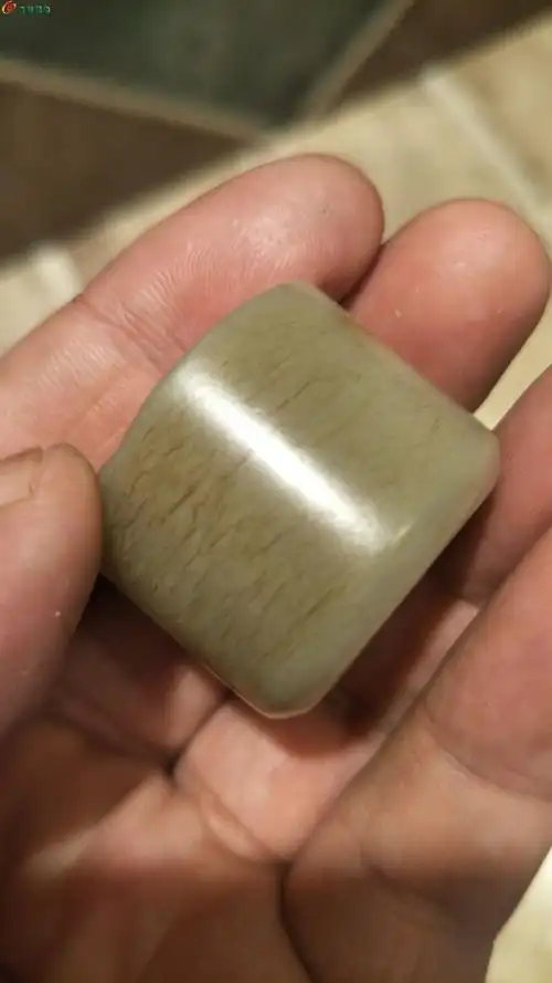 清代极美牛毛沁昆式扳指,不是一般的润