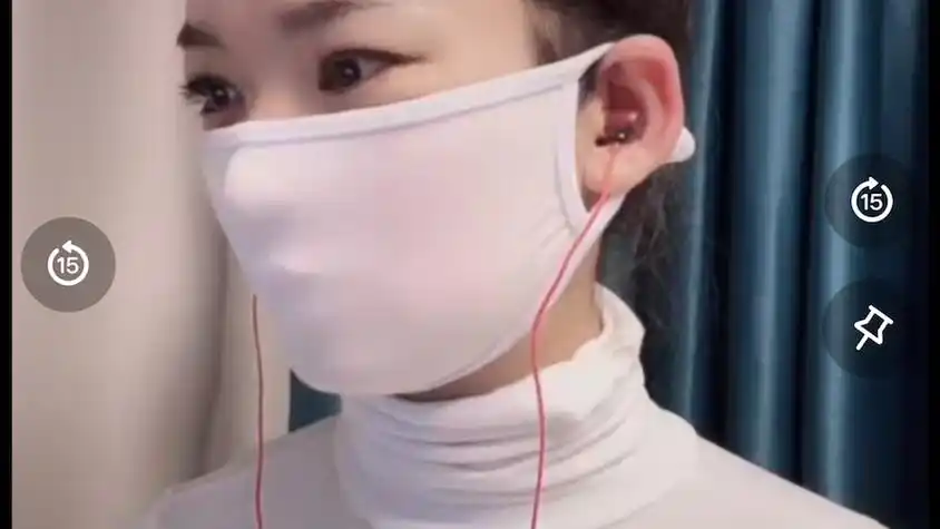 白衣服 白色口罩 蒙面美女主播 好像叫可可