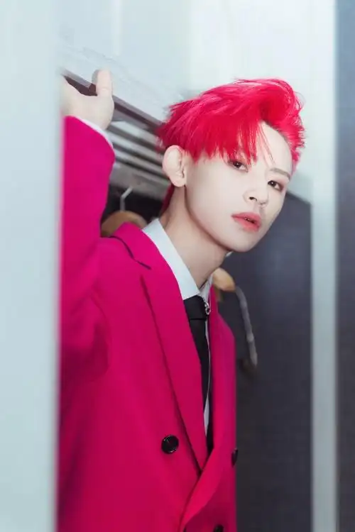 小鬼王琳凯爱奇艺尖叫之夜造型