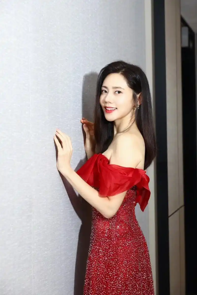 秋瓷炫 好漂亮啊 支持姐姐 你喜欢哪一个姐姐呢