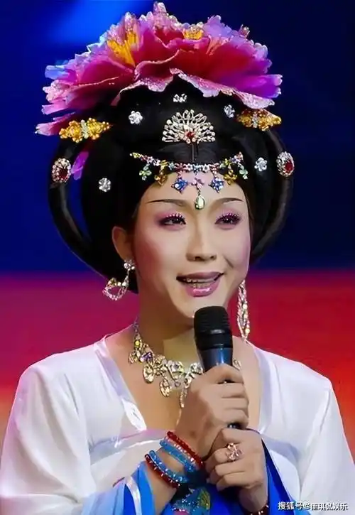 44岁身败名裂,这回,"跳梁小丑"李玉刚,无法被世界宽容