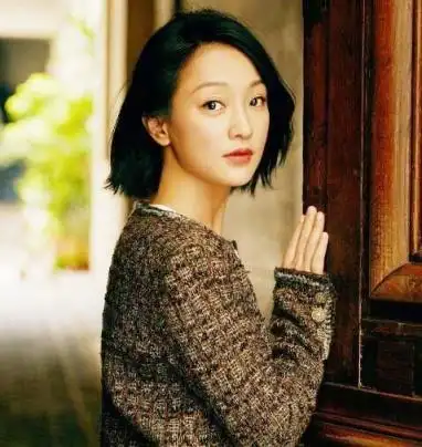 周迅简历个人简介(周迅在娱乐圈的地位)