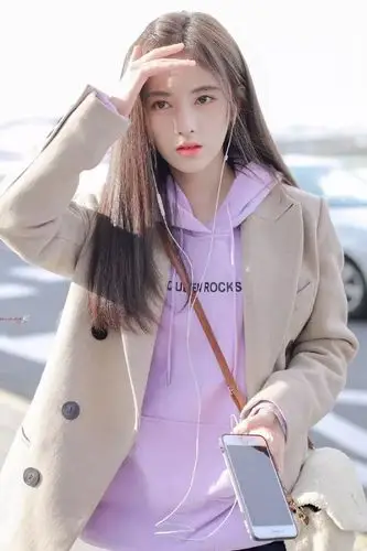 潮时尚跟着鞠婧祎学习青春穿搭法则你也可以美成小仙女