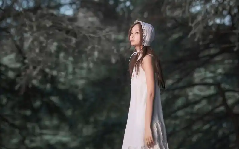 小清新森系美女户外写真图片桌面壁纸