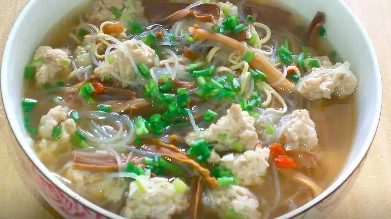 肉末粉丝汤这样做,做法简单味道足,全家人都喜欢吃!