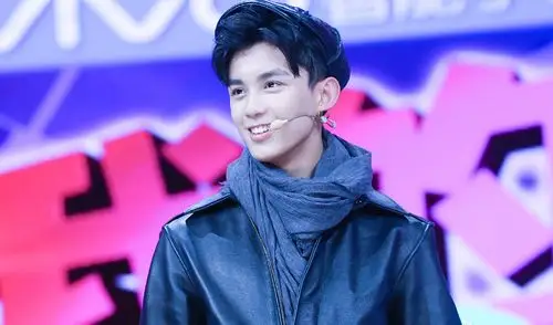 吴磊快乐大本营图片