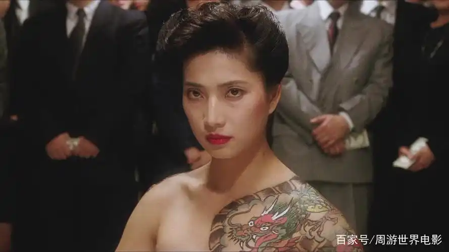 推荐一组高颜值《赌神》高清剧照,三美女,最后一张才是真大哥