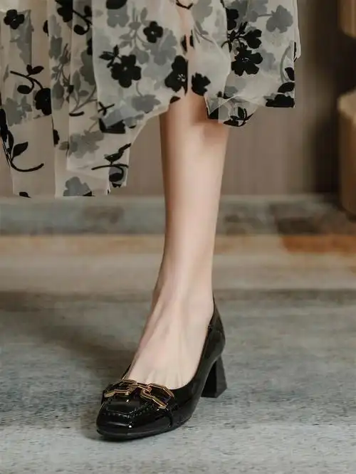 88的粗跟鞋质感超出我想象了啊