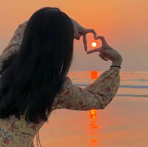 不露脸女生背影头像