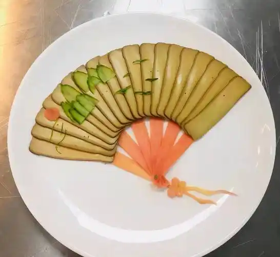 满满仪式感,在家做菜也能精美摆盘_菜品_雕刻_建川