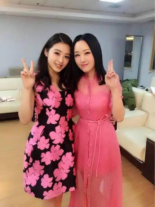 杨钰莹:和赖文峰恋爱三年,计划要生三个孩子,梦醒一切都成空_吴颂今