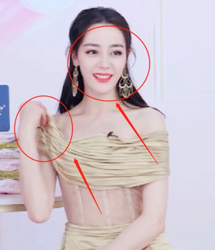 迪丽热巴穿鱼尾裙超惊艳肩带不慎滑落救场方式却堪比教科书