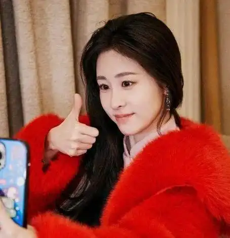 张碧晨华晨宇再爆大瓜两张照片揭开彼此最不堪的一面