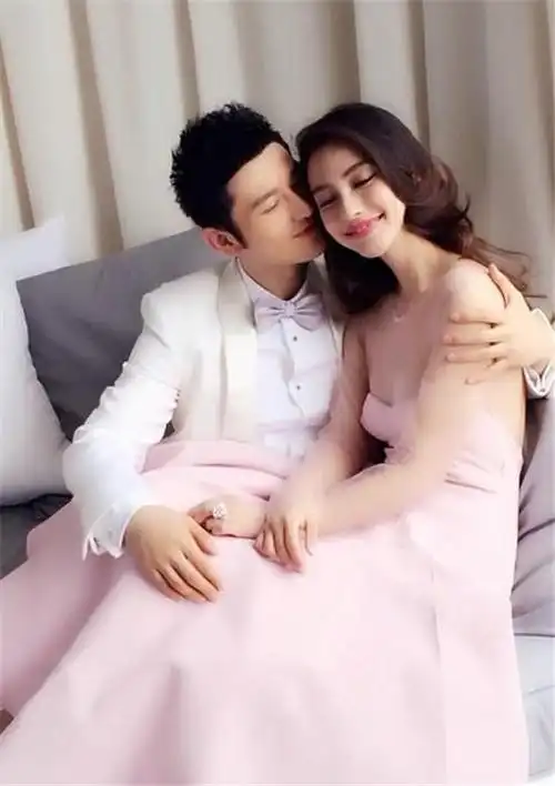 和杨颖新剧激吻狂撒狗粮,网友忽略黄晓明感受却替黄轩委屈