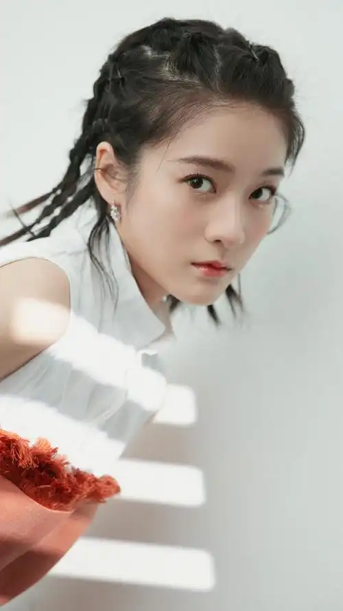 张雪迎可爱俏皮写真手机壁纸