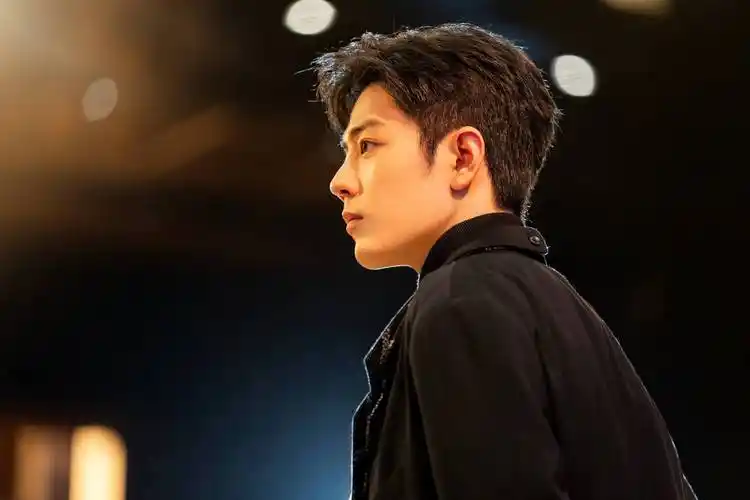 原创张居正选角白热化32岁肖战和36岁朱一龙2选1陈坤胡歌放弃