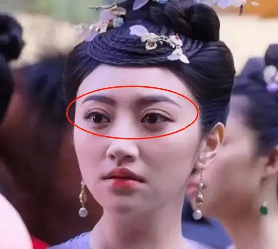 25位明星割过双眼皮谁自然谁毁容一目了然