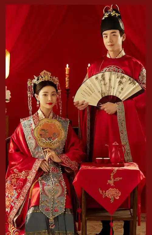 明制汉服婚服中国风古装嫁衣结婚礼服大气奢华凤冠霞帔情侣秀禾服 n