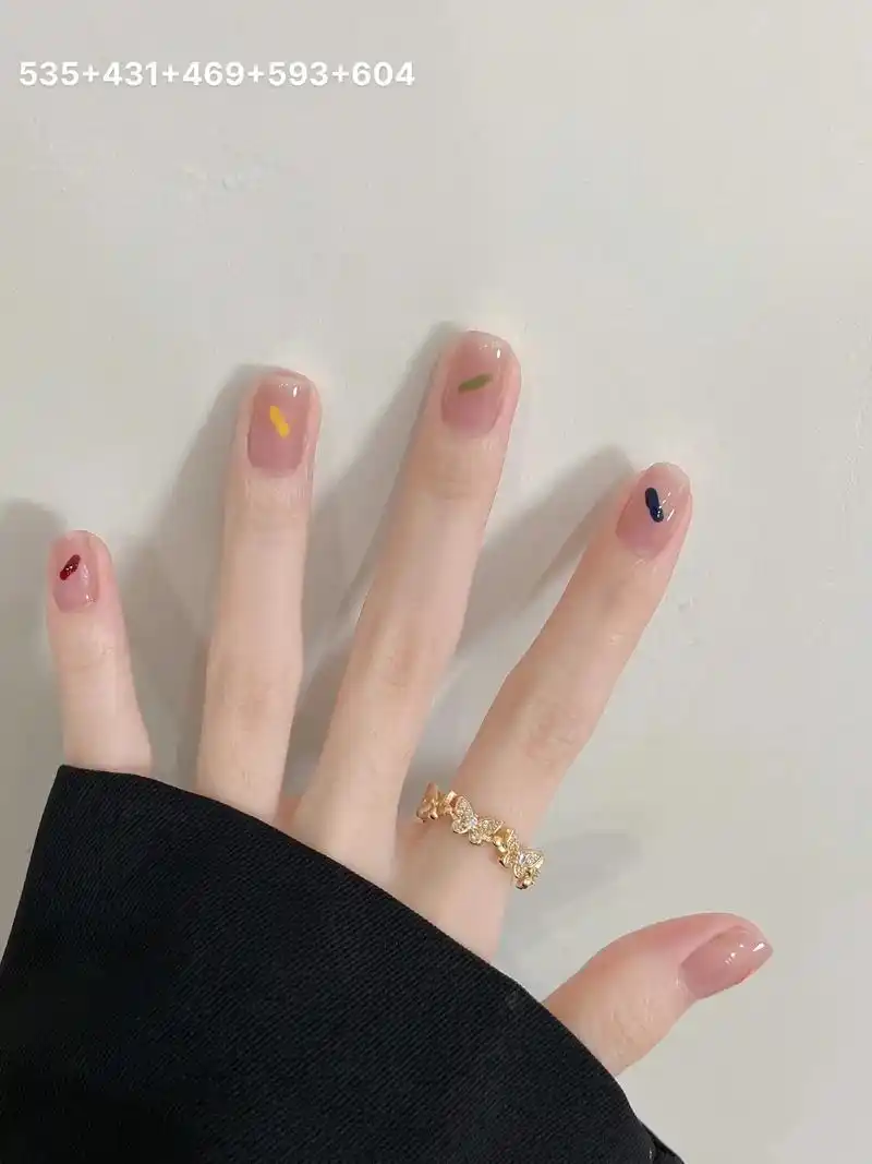 短甲星人的美甲合集!#抖音网红美甲 #短指甲也可以这么美 # - 抖音