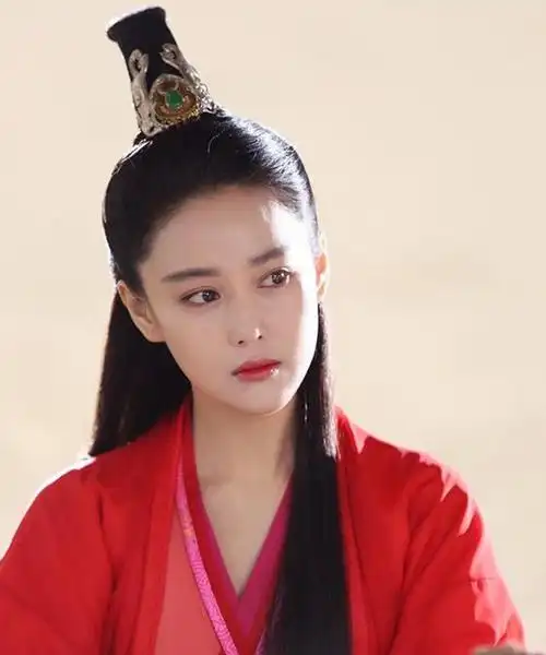 张馨予是引领今年古装武侠剧女一号