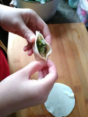 包饺子