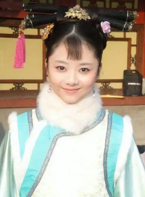 "国民初恋"谭松韵,出道15年无绯闻,却在事业上升期突发变故