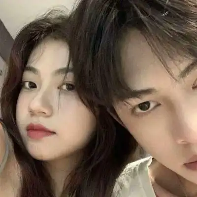 独特的情侣头像一左一右唯美超甜情头真人高清最新图片大全