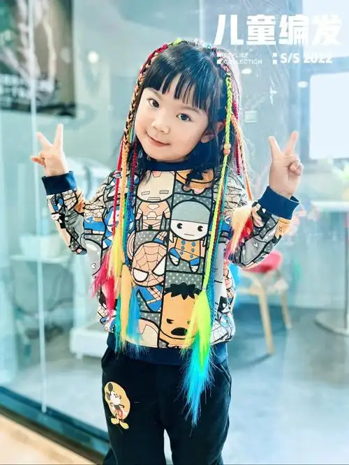 小女孩做脏辫就是彩虹色渐变色统统都要可爱到云端啦夏天就要这样过