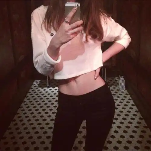 女人最美除了脸还有腰姿最美莫如此