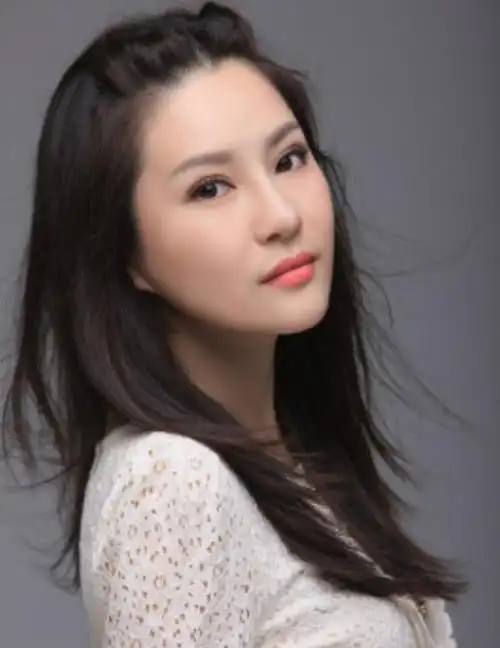 小品演员杨蕾(小品女王杨蕾)_可可情感网