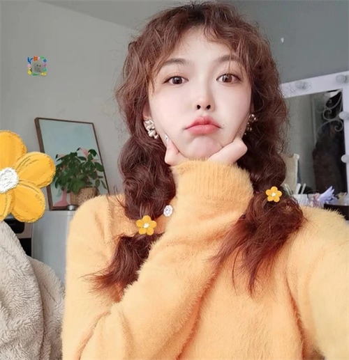 今年最新流行烫发 蓬松感玉米须烫发