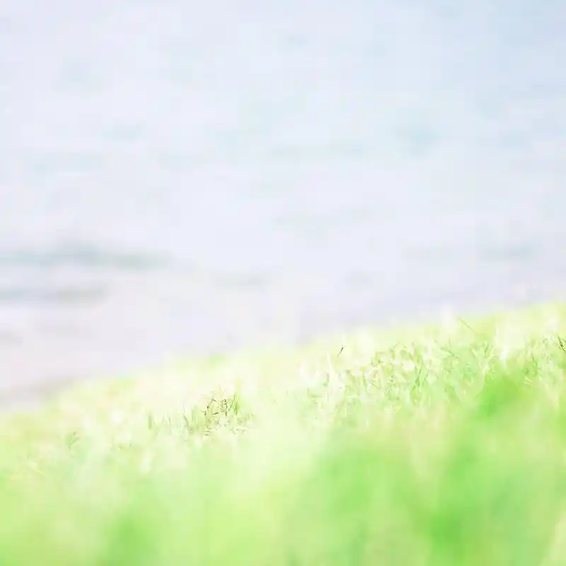 唯美简约的天空图片桌面壁纸