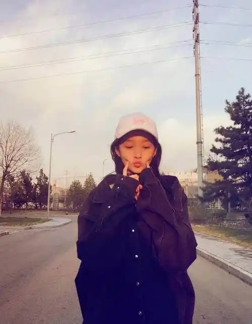 关晓彤回应新剧表演争议显情商低被网友骂惨了还是喜欢张雪迎