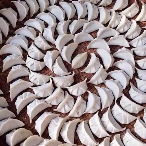 手工的饺子不要立刻放冰箱,教你一简单绝招,放很久都不坏不粘连