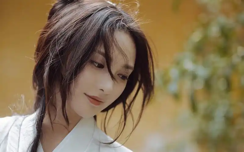 彭小苒古风侠女造型桌面壁纸_大陆明星_壁纸下载_美桌网