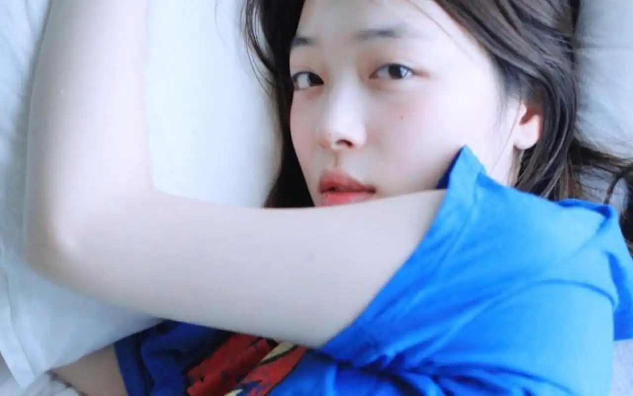 韩国崔雪莉ins性感图片桌面壁纸高清大图预览1280x800_美女壁纸下载