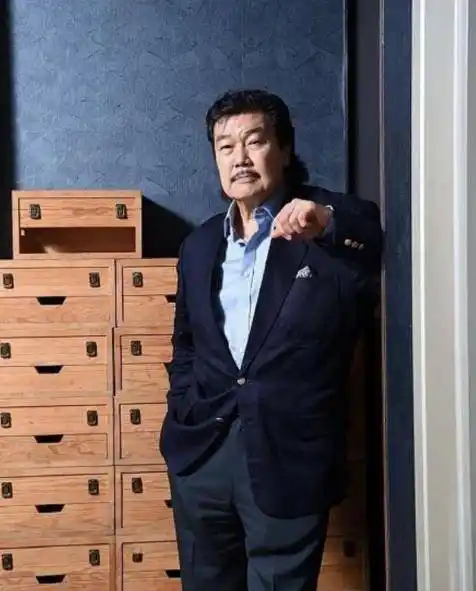 与赵雅芝甜蜜36年,黄锦燊道出爱情秘诀,简单一句话_黄汉伟_绯闻_丈夫